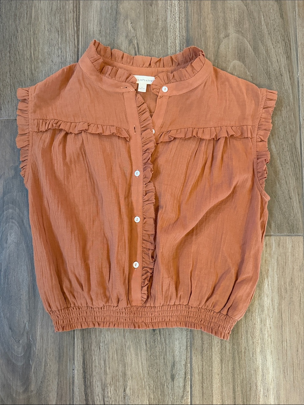 Grade & Gather Ruffle Button-Front Sleeveless Top - Rust. Wmn’s Small Cotton